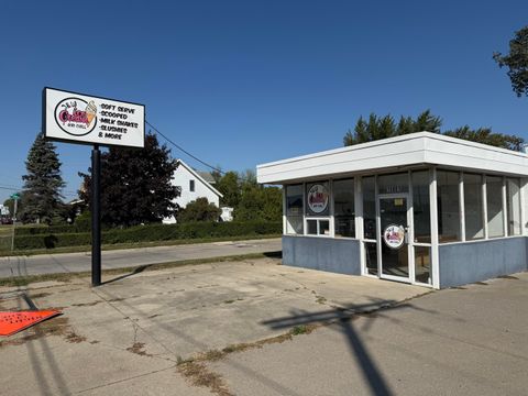 15801 E 10 Mile Road Eastpointe City MI 48021