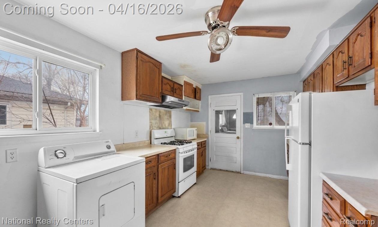 37 E Brooklyn Avenue