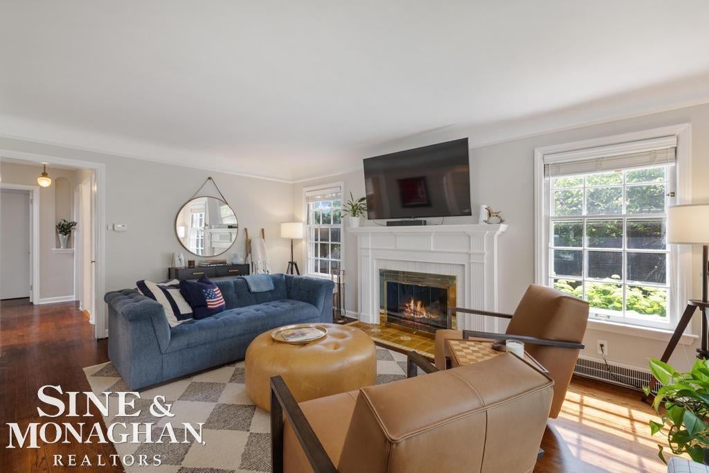430 Touraine Road