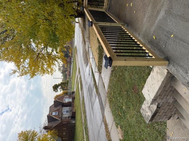 15501 KENTUCKY Street