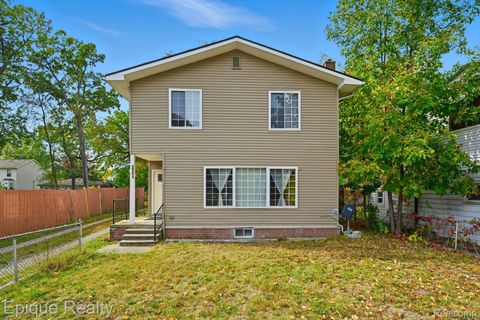 2351 Overridge Avenue Waterford Charter Township MI 48327