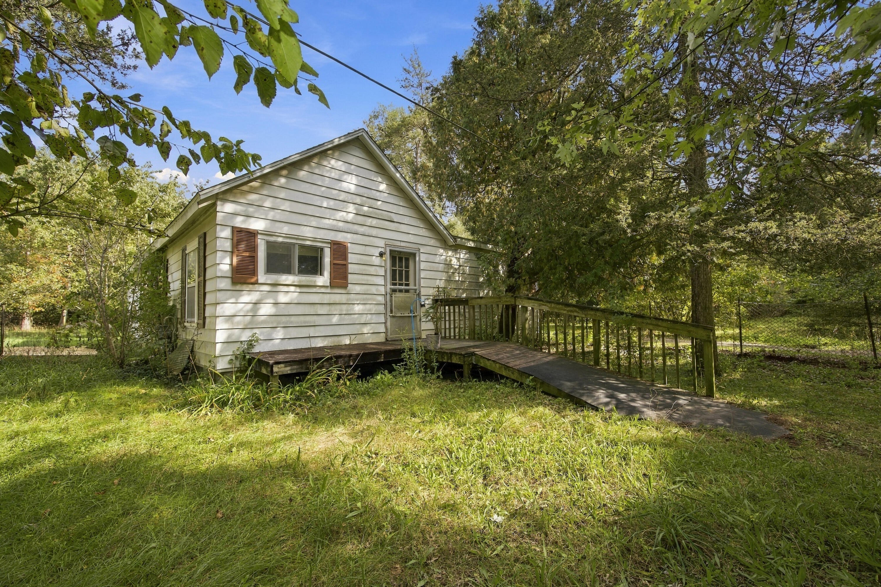 9245 Cedar Lake Road