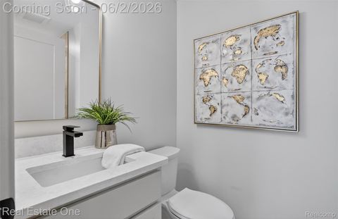 Tiny photo for 2141 Hickory Leaf Court N, Rochester Hills City, MI 48309 (MLS # 20261039371)