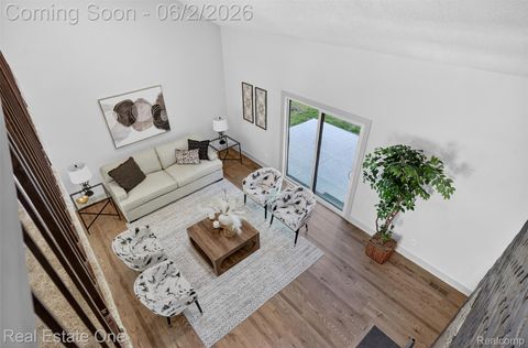 Tiny photo for 2141 Hickory Leaf Court N, Rochester Hills City, MI 48309 (MLS # 20261039371)