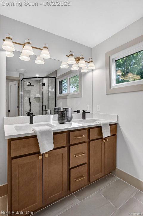 Tiny photo for 2141 Hickory Leaf Court N, Rochester Hills City, MI 48309 (MLS # 20261039371)