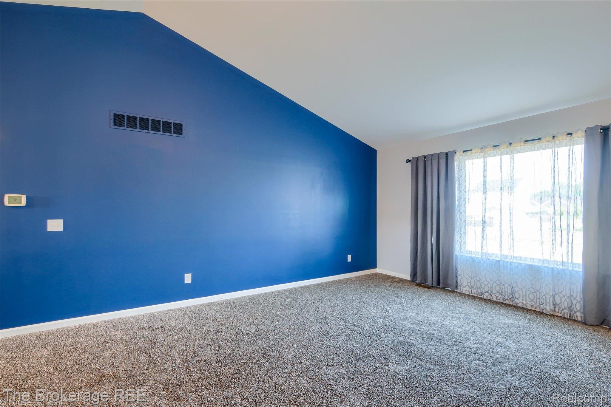 1437 Pondview Drive
