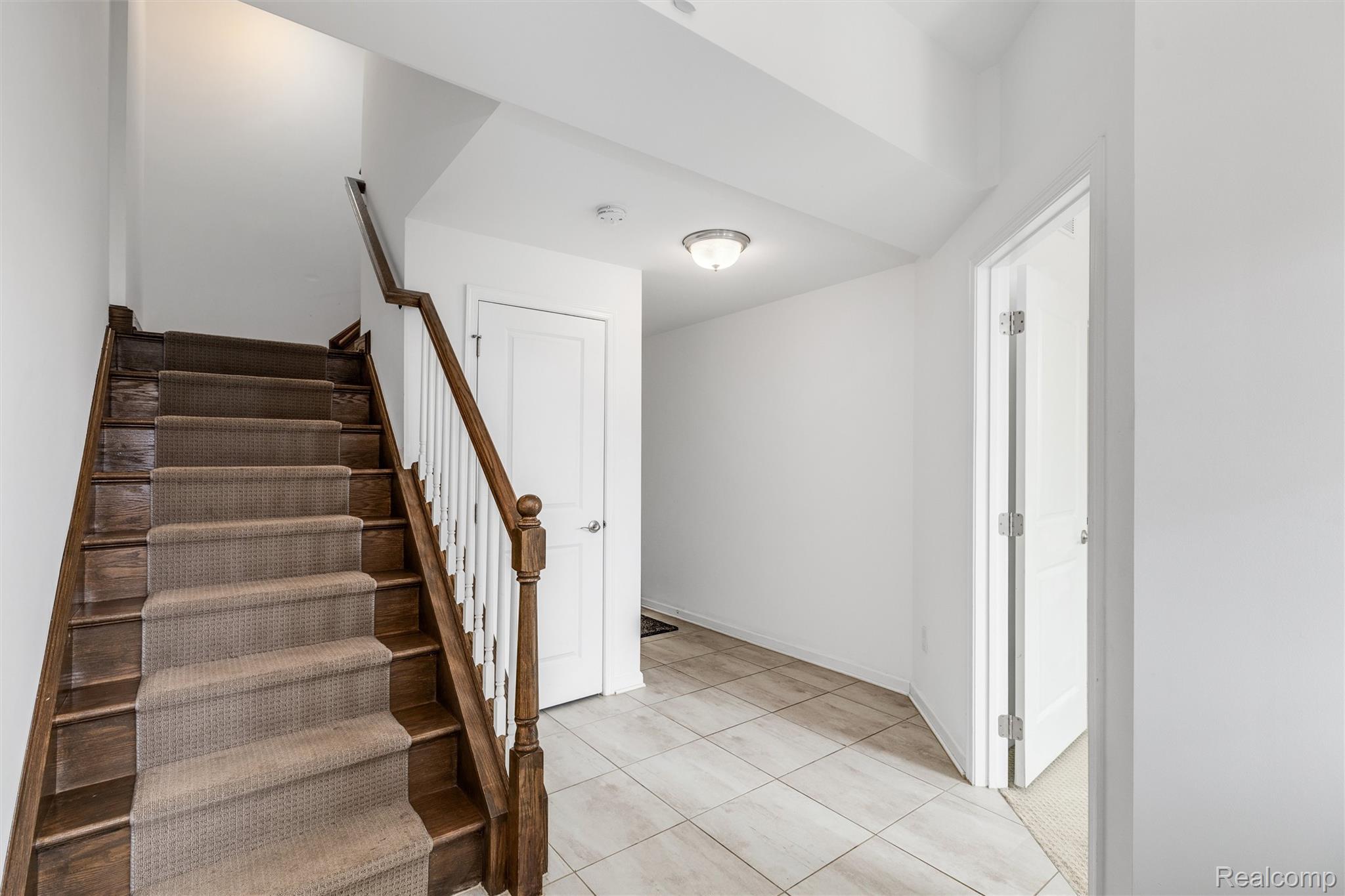 2769 Ashcombe Drive