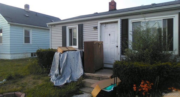 3023 STRONG HTS, GRAND BLANC, MI 48507 - Image 1685ec1dfa3e9eaa9d9328603f379dc1/4140110121