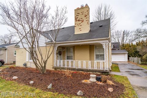 Photo of 1039 Somerset Avenue, Grosse Pointe Park City, MI 48230 (MLS # 20261002324)