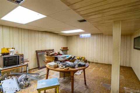 Tiny photo for 1039 Somerset Avenue, Grosse Pointe Park City, MI 48230 (MLS # 20261002324)