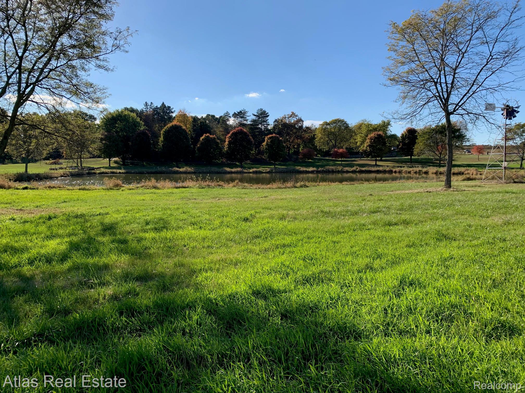 10020 Strawberry Trail