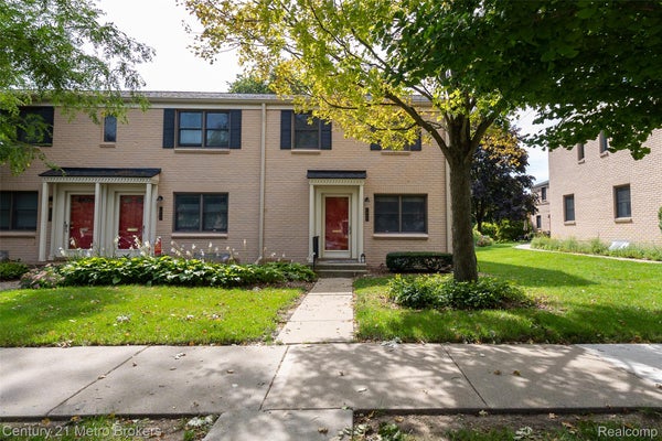 1984 GRAEFIELD RD, BIRMINGHAM, MI 48009 - Image 1698d8b261a4ae5749e3c756b42fb6b2/3699997904