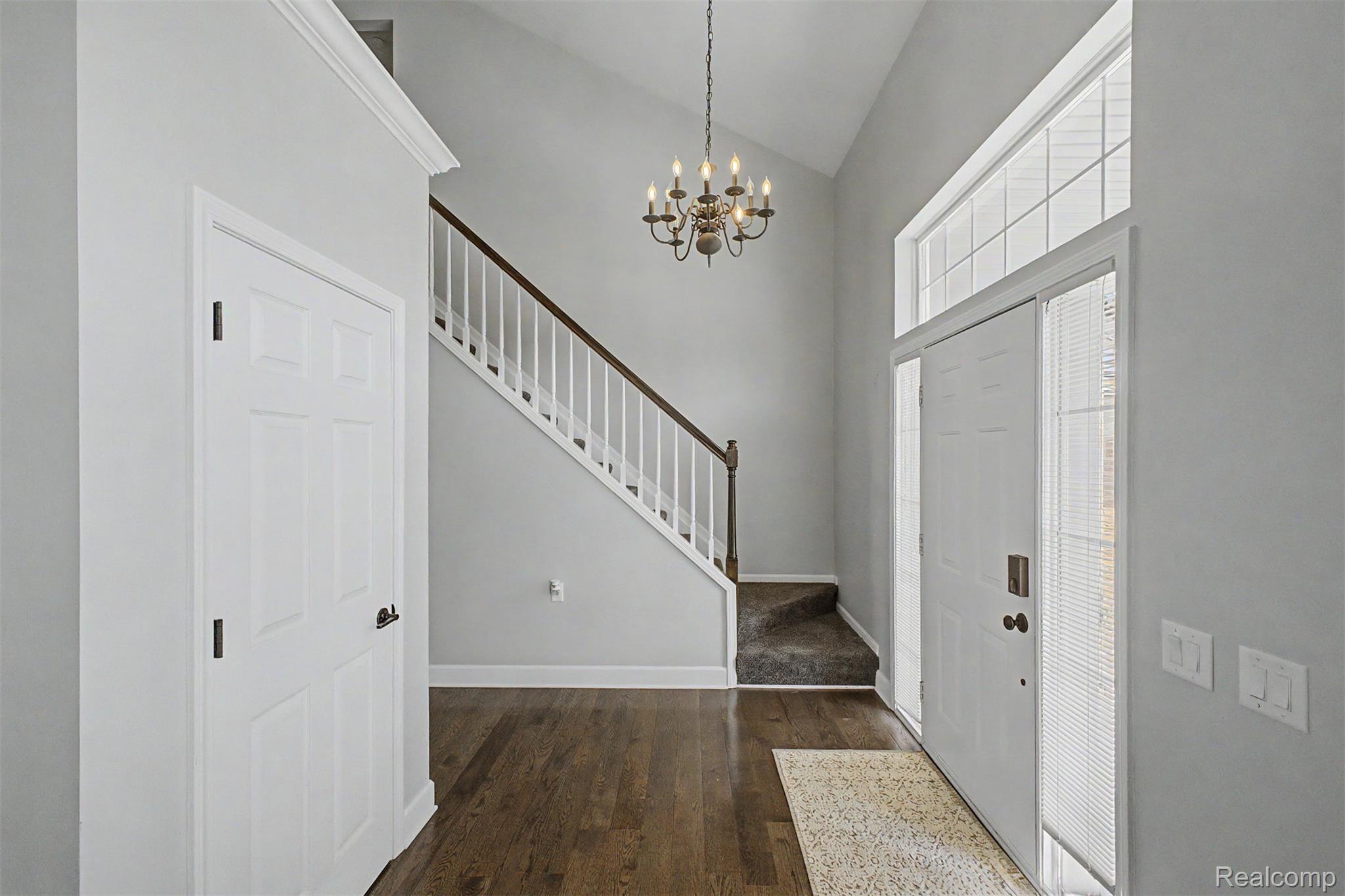 8179 Creekside Drive