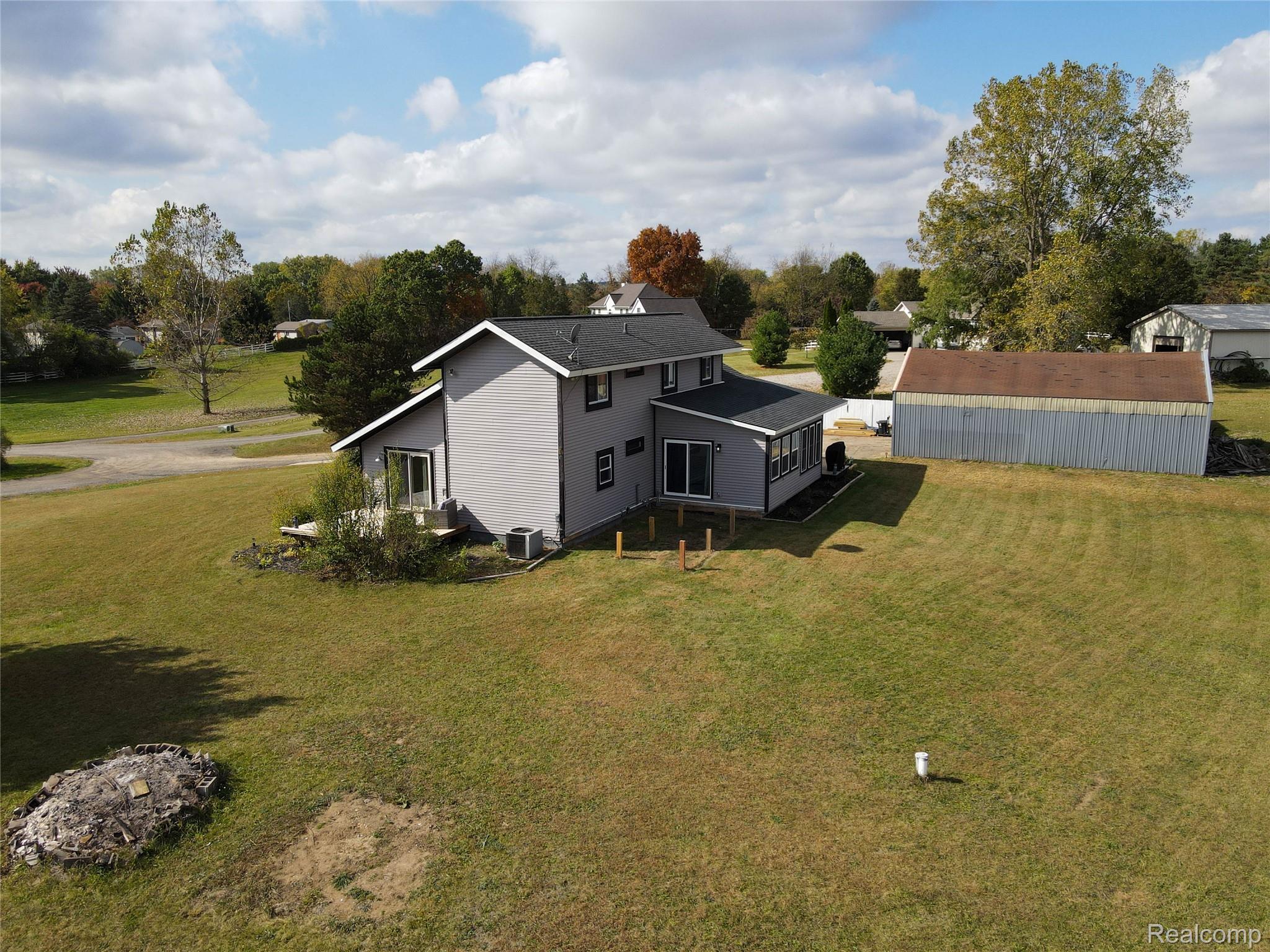 Highland Charter Township, Michigan 48357, United States, 4 Bedrooms Bedrooms, ,3 BathroomsBathrooms,Residential,Coming Soon,228182