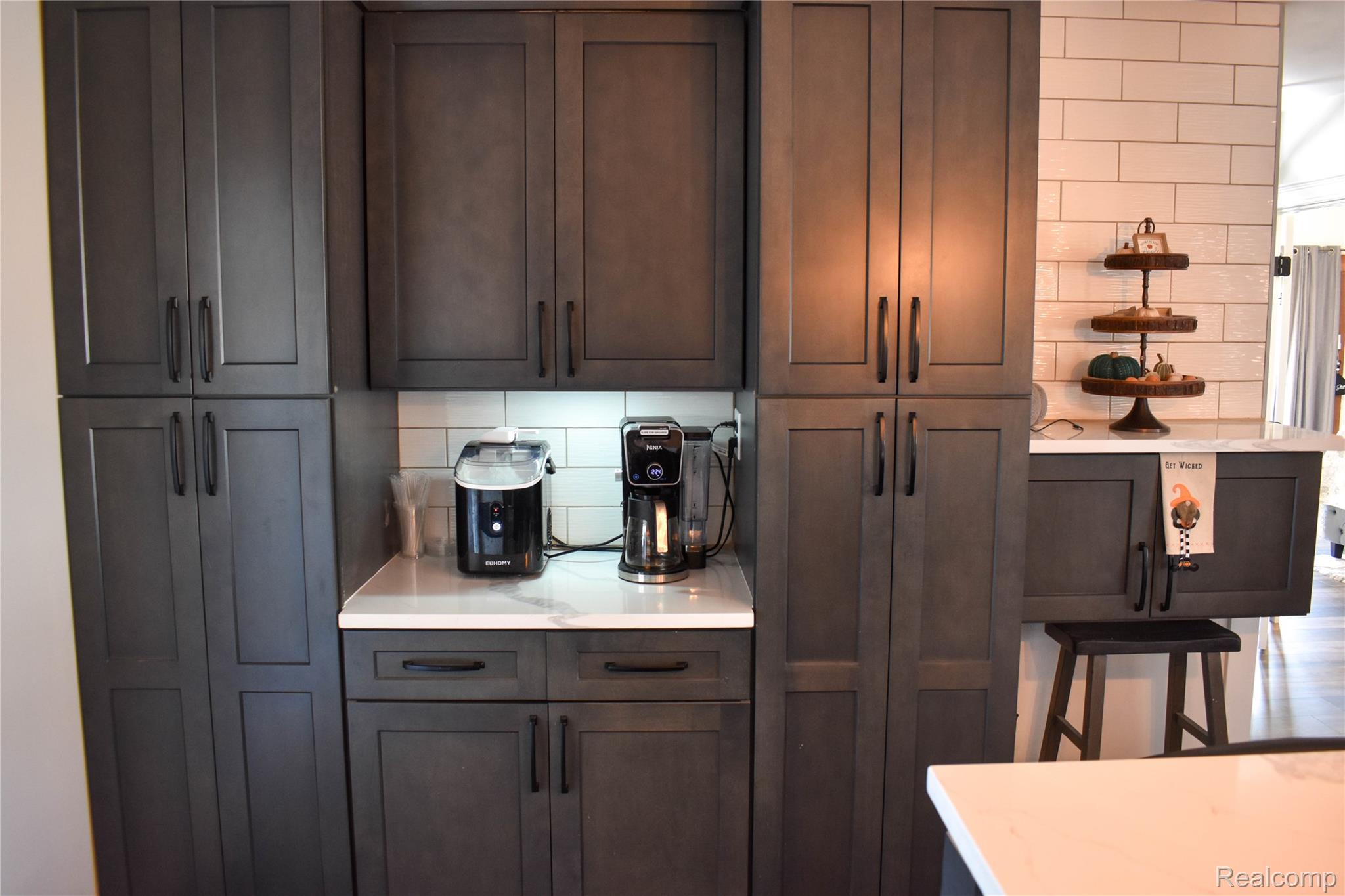 Highland Charter Township, Michigan 48357, United States, 4 Bedrooms Bedrooms, ,3 BathroomsBathrooms,Residential,Coming Soon,228182