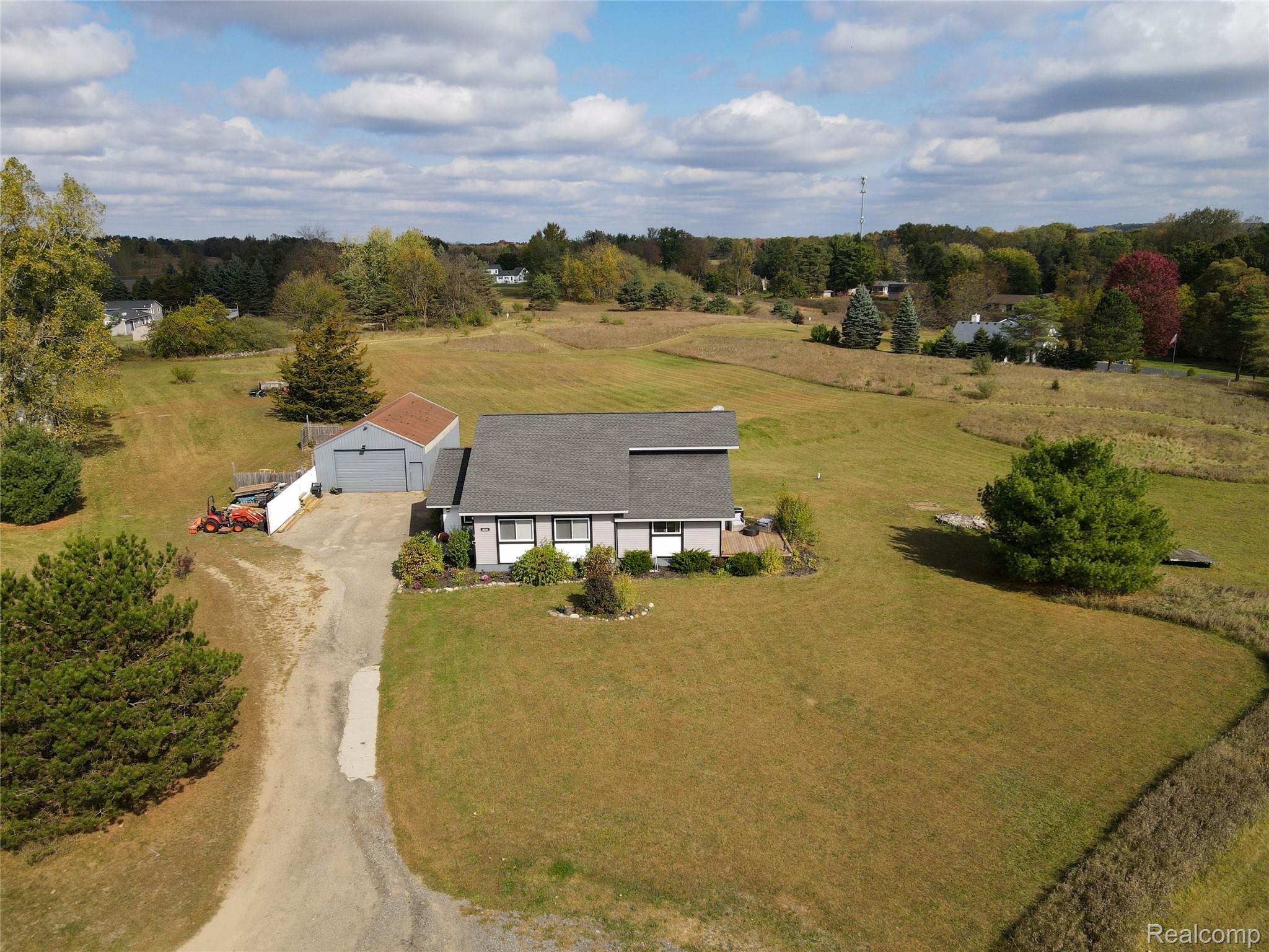 Highland Charter Township, Michigan 48357, United States, 4 Bedrooms Bedrooms, ,3 BathroomsBathrooms,Residential,Coming Soon,228182