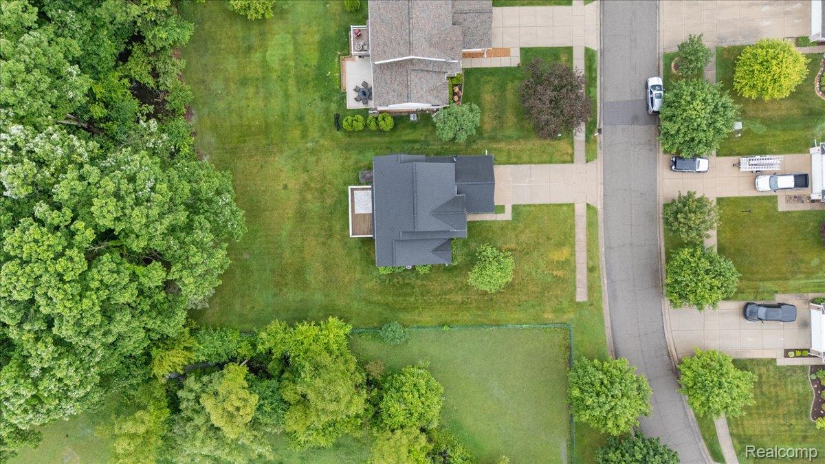 Waterford Charter Township, Michigan 48329, United States, 5 Bedrooms Bedrooms, ,4 BathroomsBathrooms,Residential,Active,154872