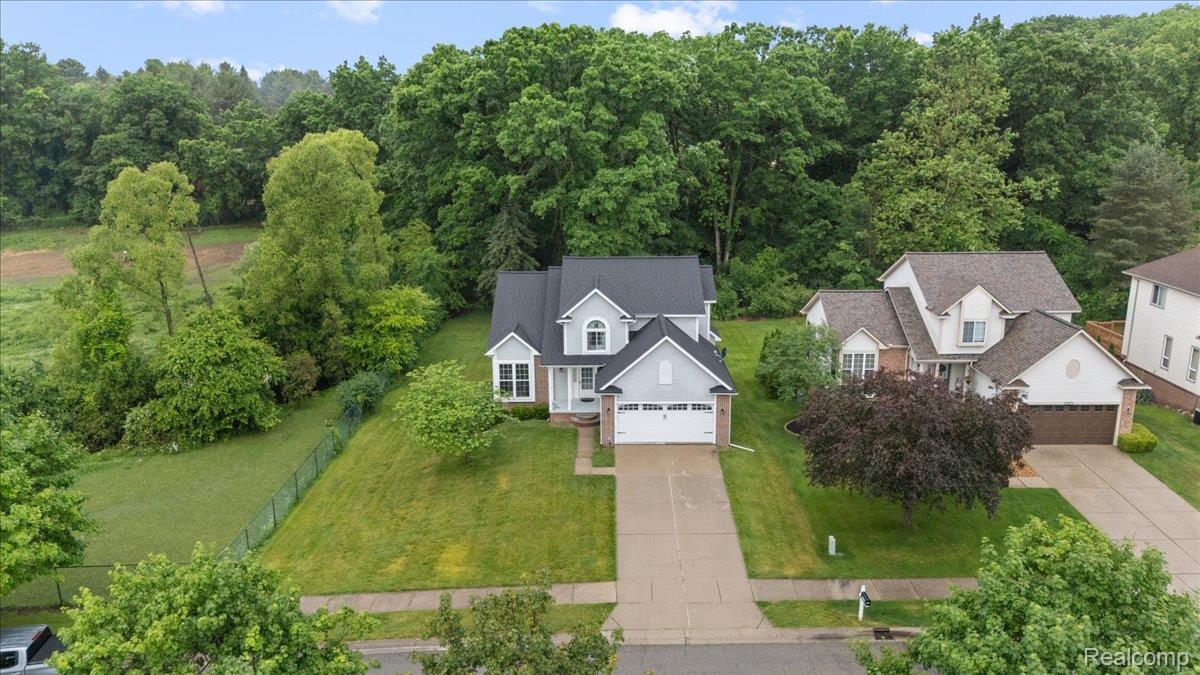 Waterford Charter Township, Michigan 48329, United States, 5 Bedrooms Bedrooms, ,4 BathroomsBathrooms,Residential,Active,154872