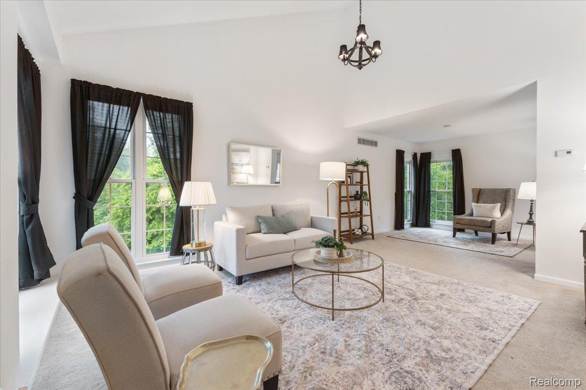 Waterford Charter Township, Michigan 48329, United States, 5 Bedrooms Bedrooms, ,4 BathroomsBathrooms,Residential,Active,154872