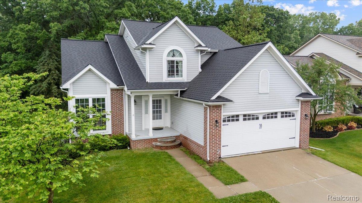 Waterford Charter Township, Michigan 48329, United States, 5 Bedrooms Bedrooms, ,4 BathroomsBathrooms,Residential,Active,154872