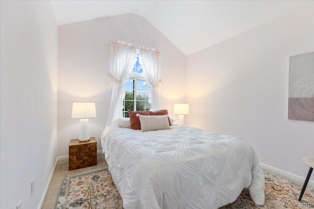 Waterford Charter Township, Michigan 48329, United States, 5 Bedrooms Bedrooms, ,4 BathroomsBathrooms,Residential,Active,154872