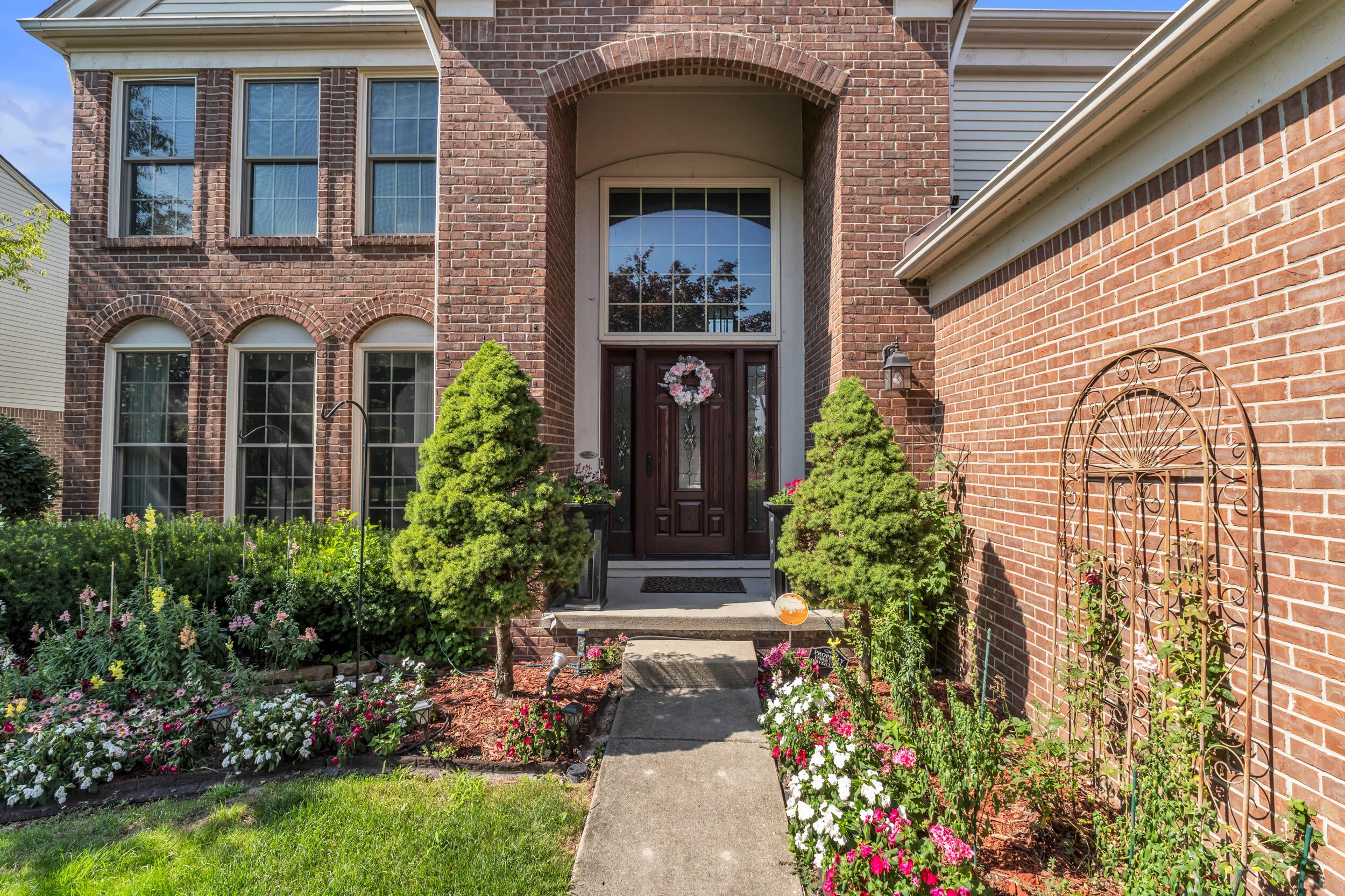 44899 Weymouth Drive
