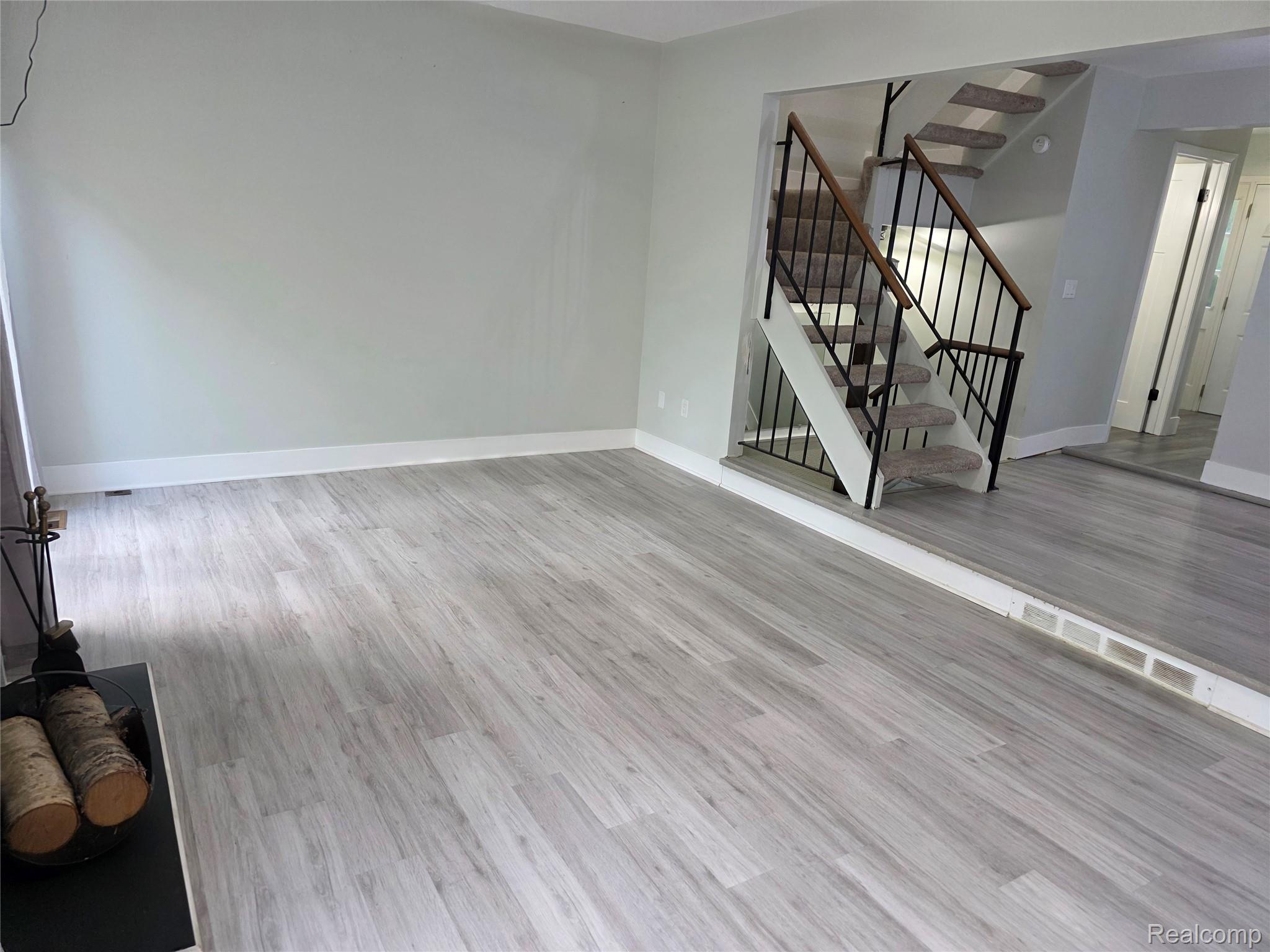 1812 Brentwood Drive Suite 100
