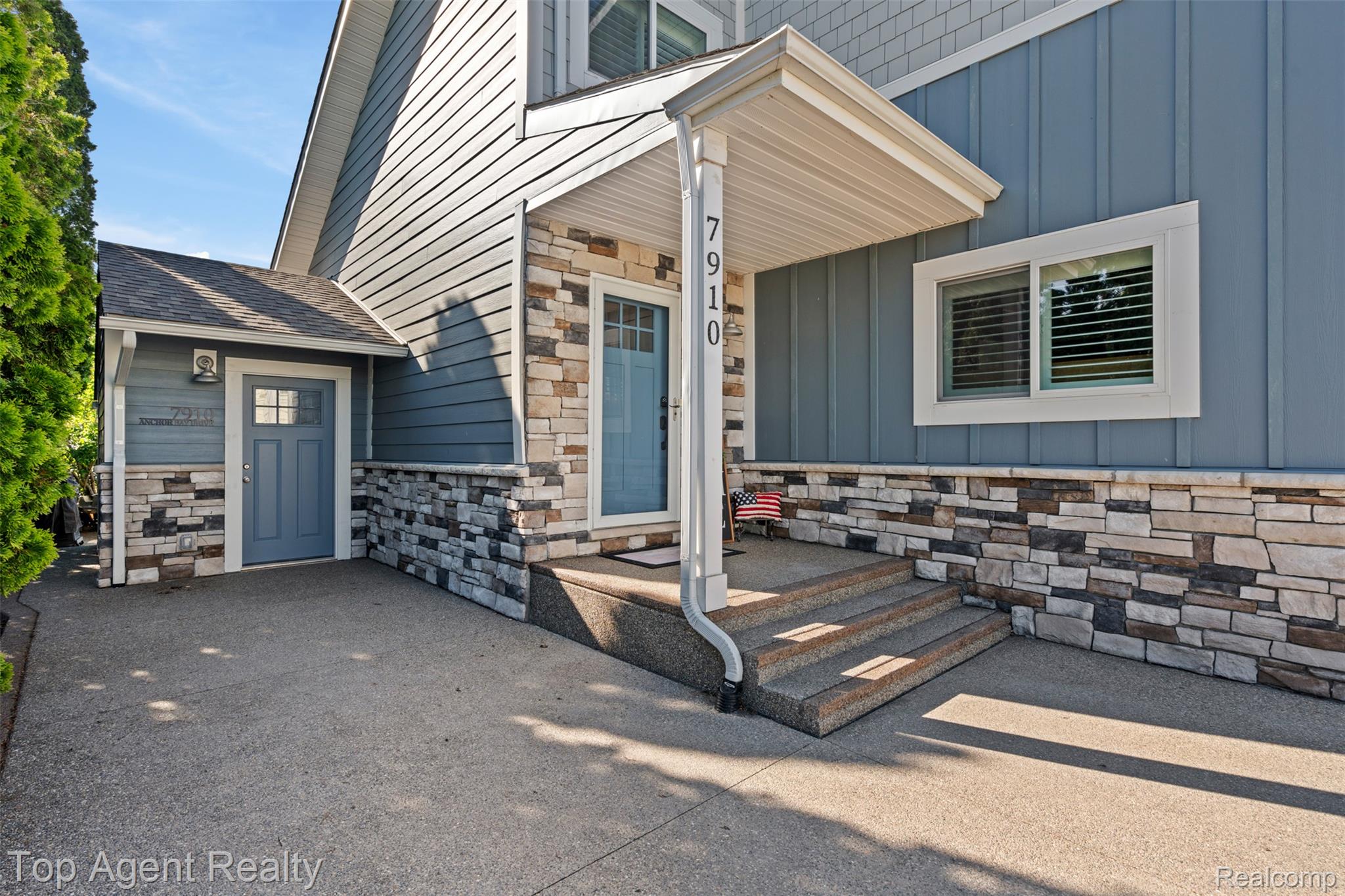 7910 ANCHOR BAY Drive