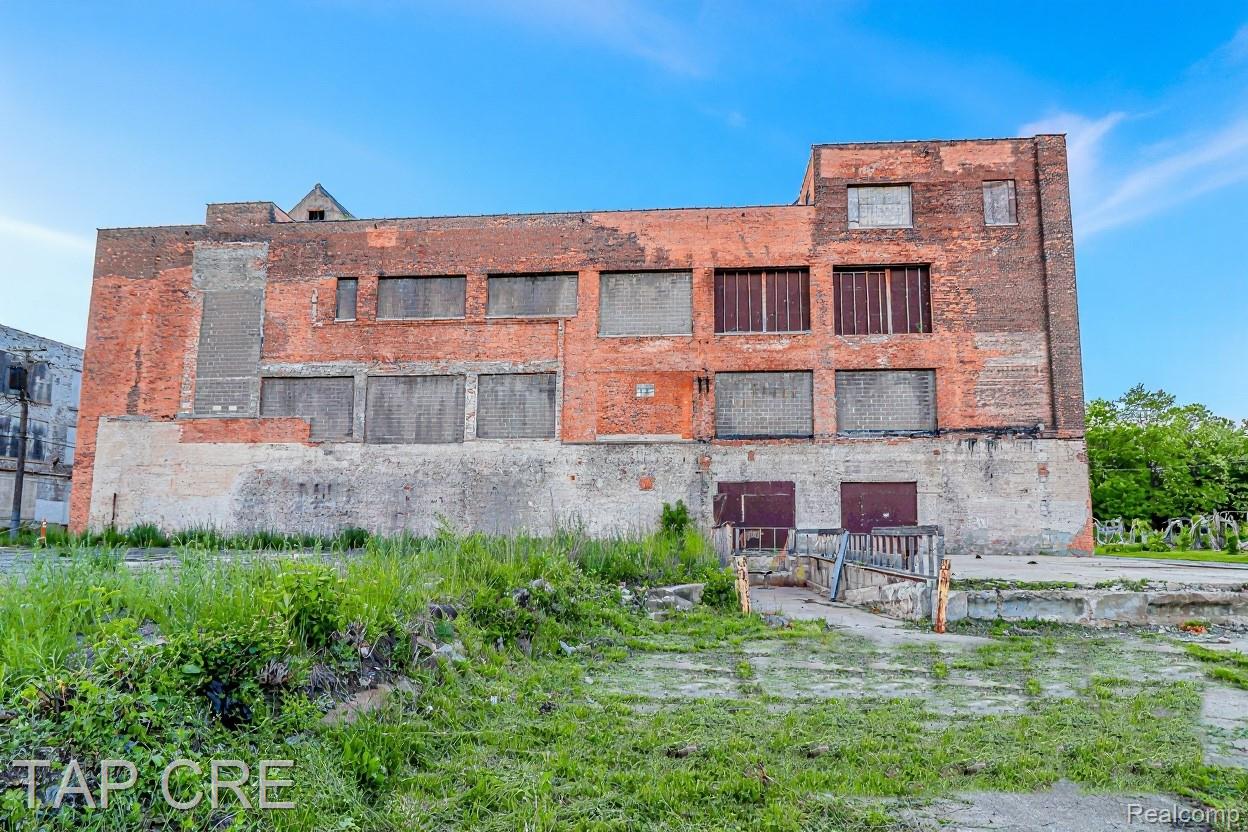 4423 Humboldt Street