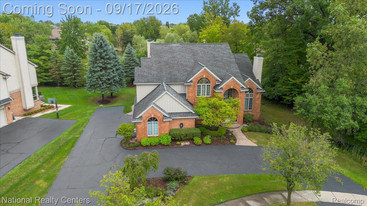 6951 Brook Hollow Court