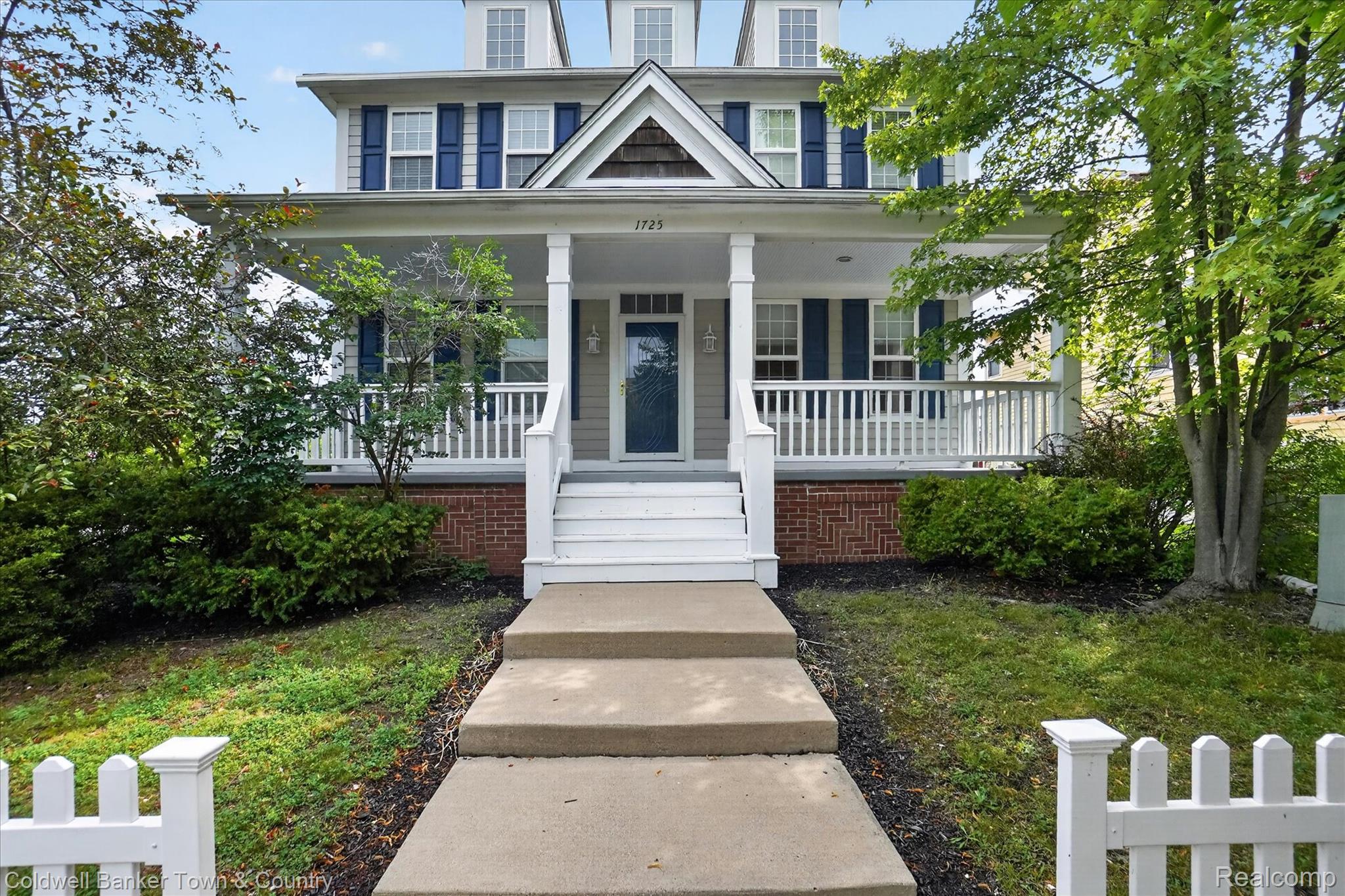 1725 Town Commons Drive