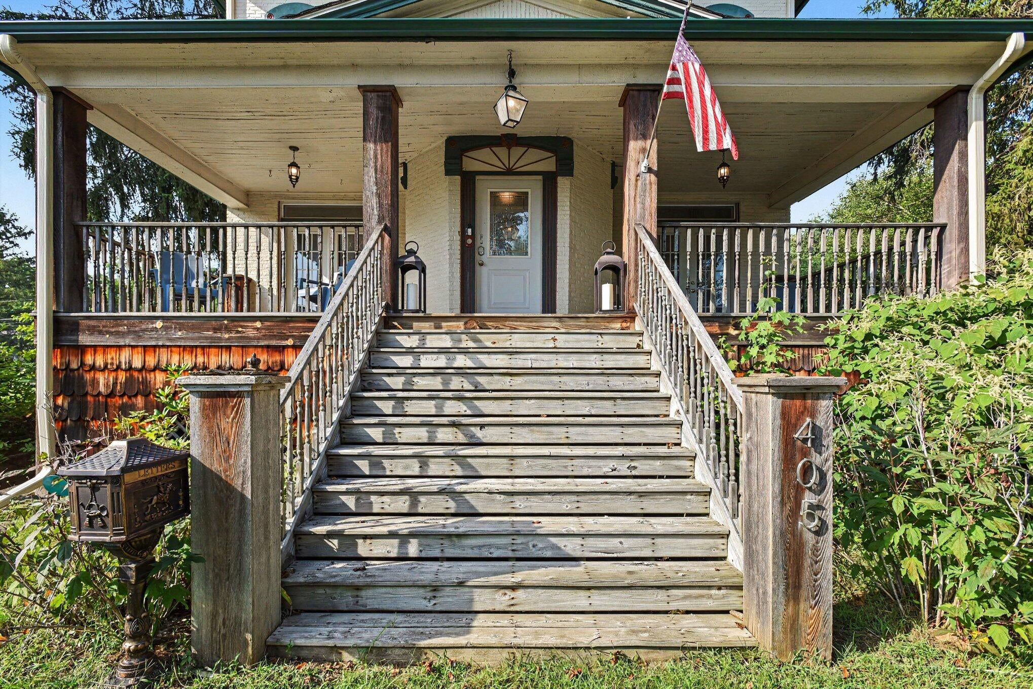 405 Cedar