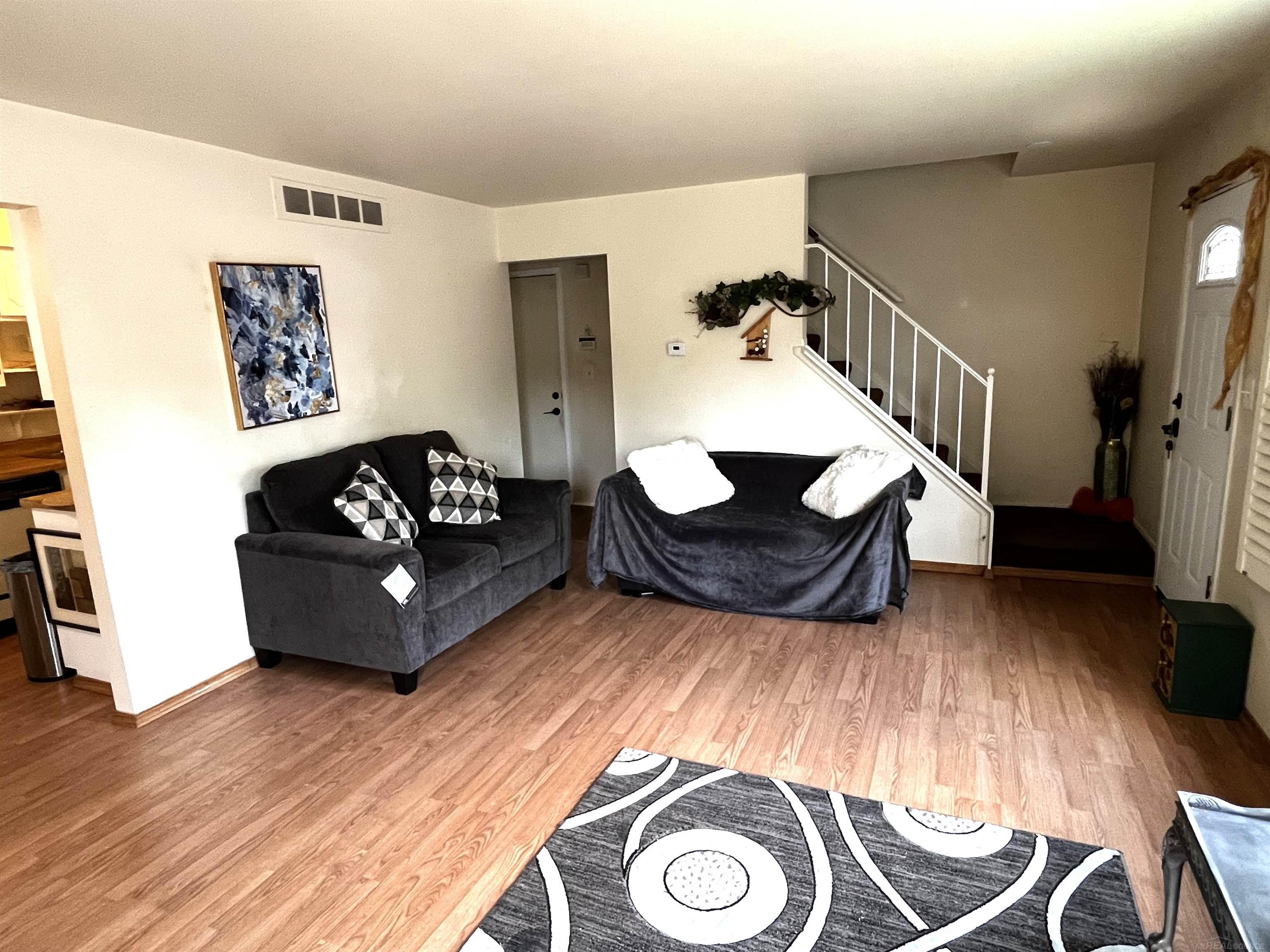 26014 N Lake Drive