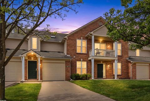 Photo of 45653 Gable Drive, Macomb Township, MI 48044 (MLS # 58050208722)