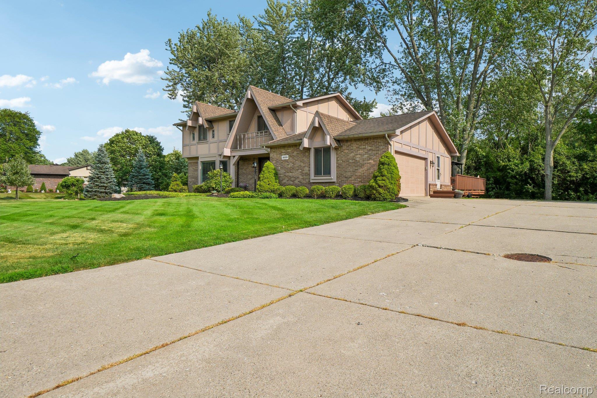36339 Parklane Circle