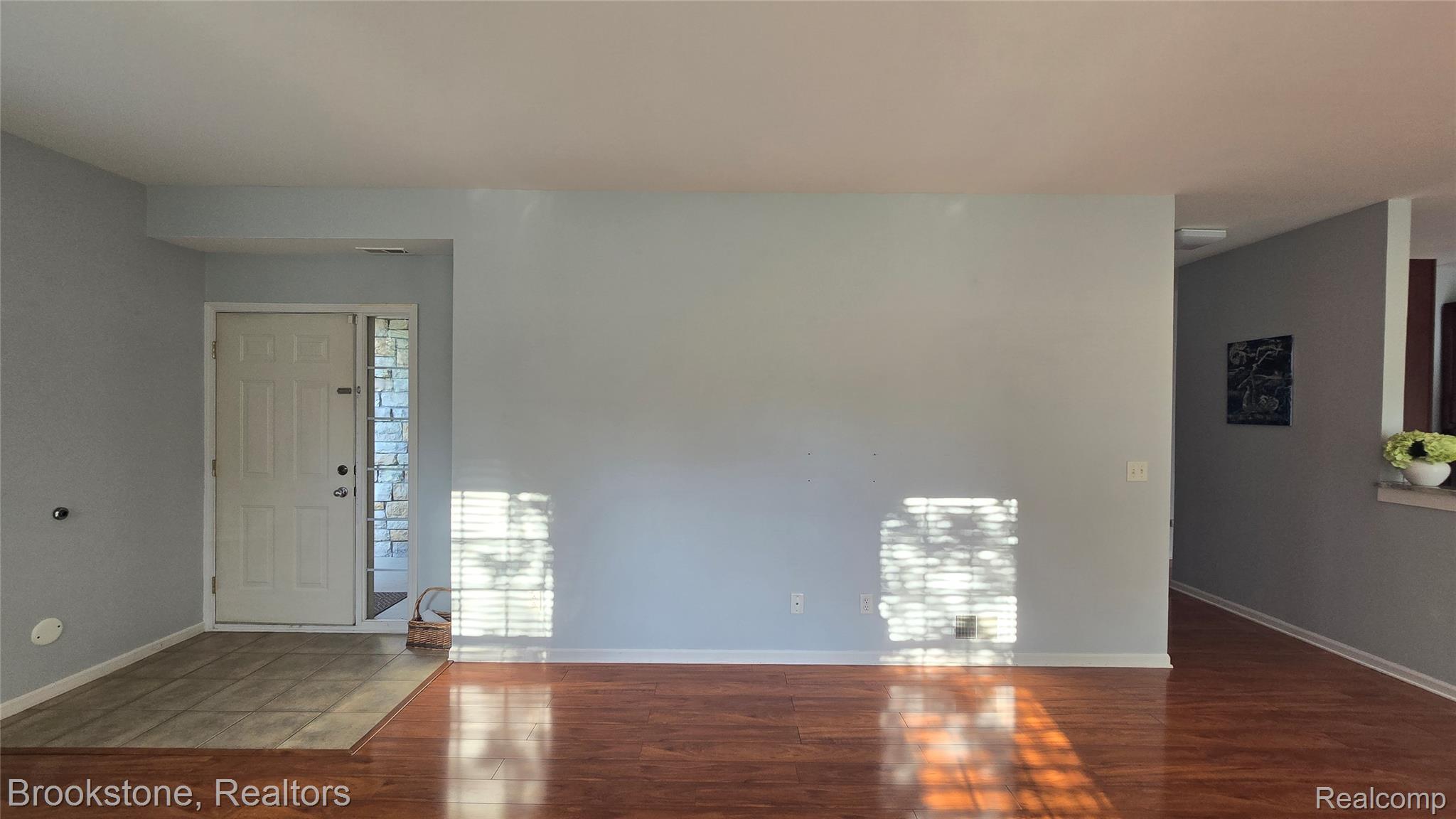 1976 Pinecroft Drive 194