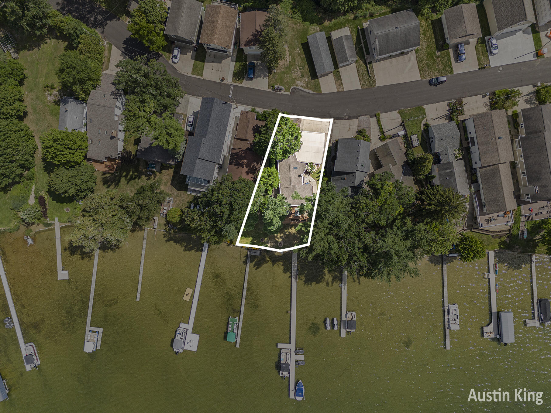 Cannon Township, Michigan 49341, United States, 4 Bedrooms Bedrooms, ,1 BathroomBathrooms,Residential,Active,199937