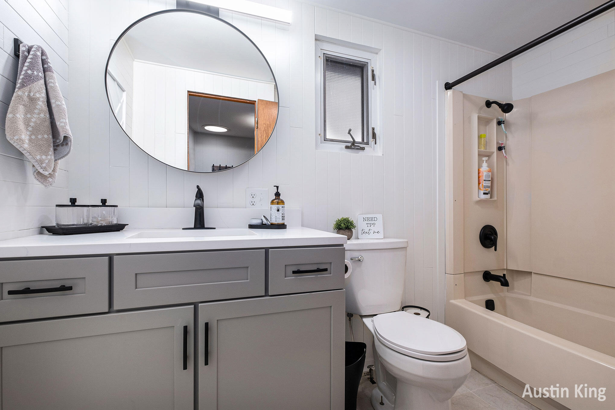 Cannon Township, Michigan 49341, United States, 4 Bedrooms Bedrooms, ,1 BathroomBathrooms,Residential,Active,199937