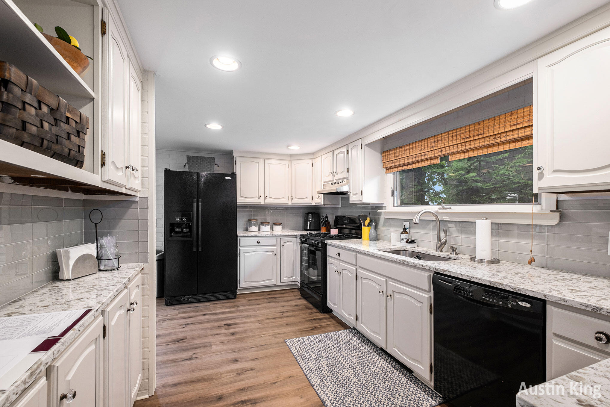 Cannon Township, Michigan 49341, United States, 4 Bedrooms Bedrooms, ,1 BathroomBathrooms,Residential,Active,199937