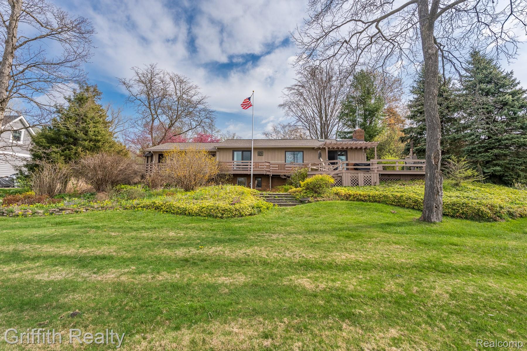 1366 E Coon Lake Road