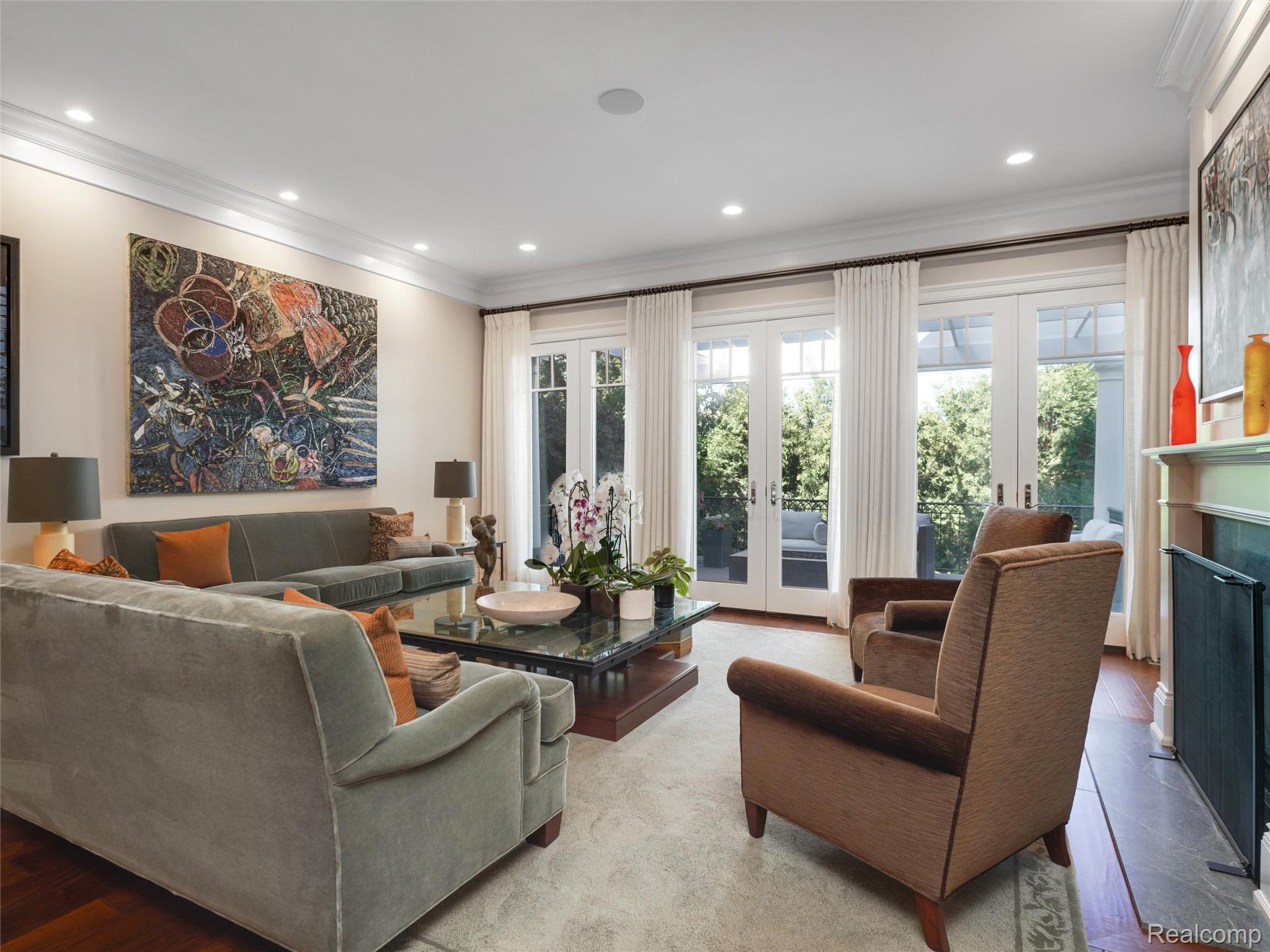 300 Woodland Villa Court