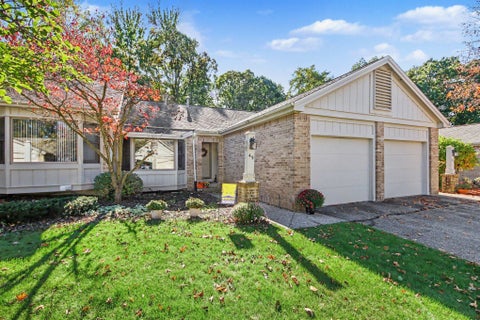 Tiny photo for 49 Skyline Circle NW, Grand Rapids City, MI 49504 (MLS # 65026055781)