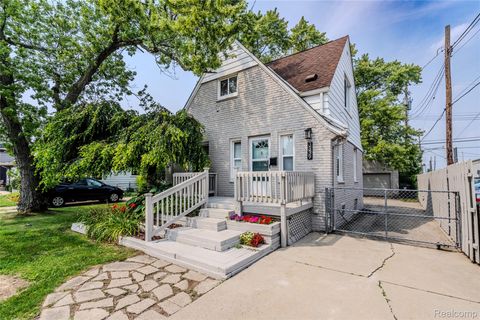 3339 Gardner Avenue Berkley City MI 48072