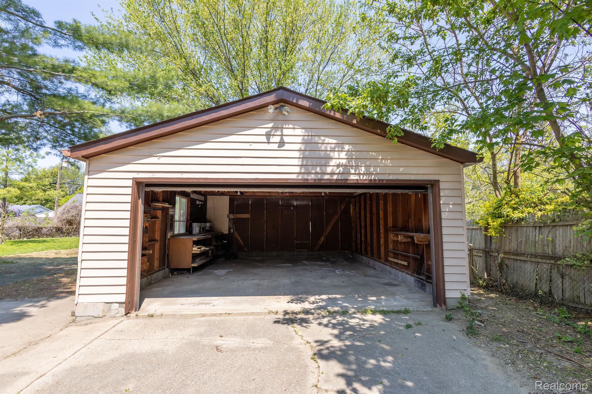 420 6TH Street