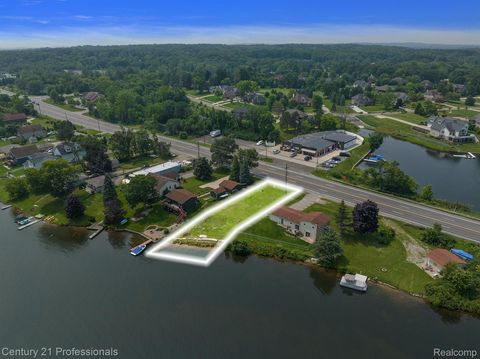 Tiny photo for 9876 Dixie Highway, Springfield Charter Township, MI 48348 (MLS # 20250014555)