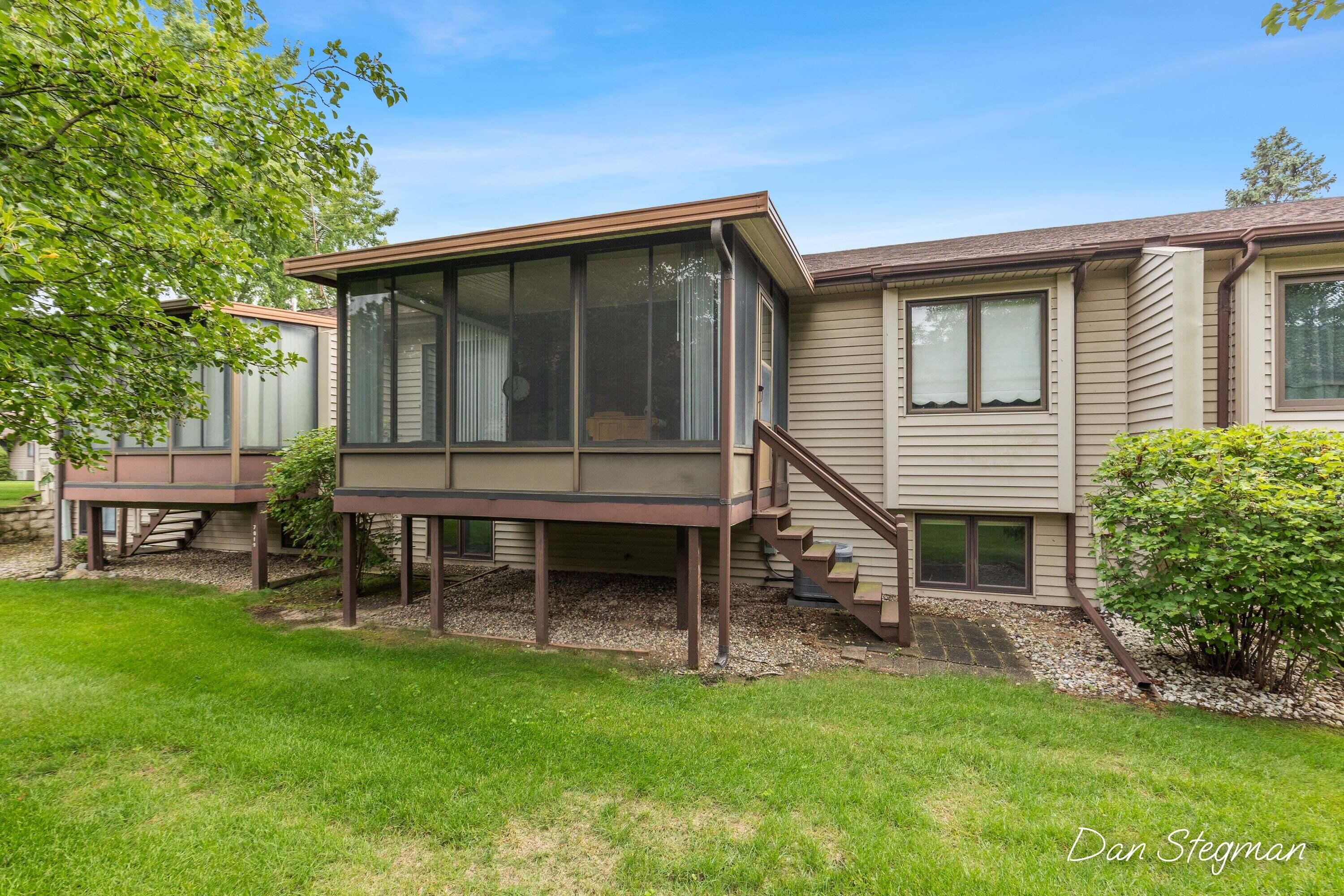 7021 Gardenview Court SW 19