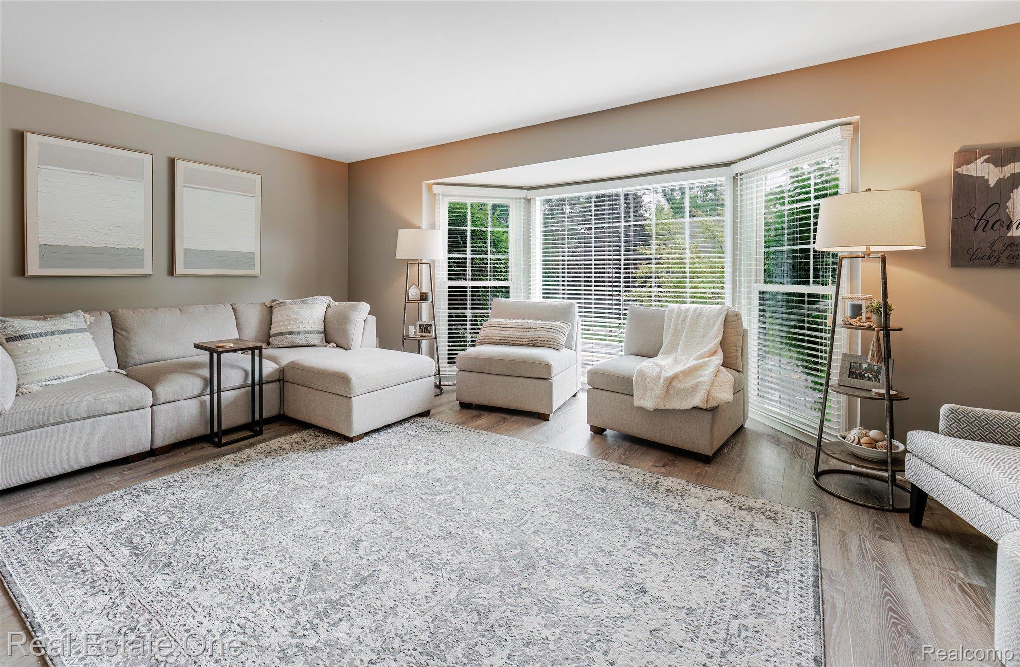 1106 Kings Cove Drive 355