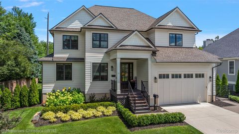 1202 N Pine Street Rochester City MI 48307