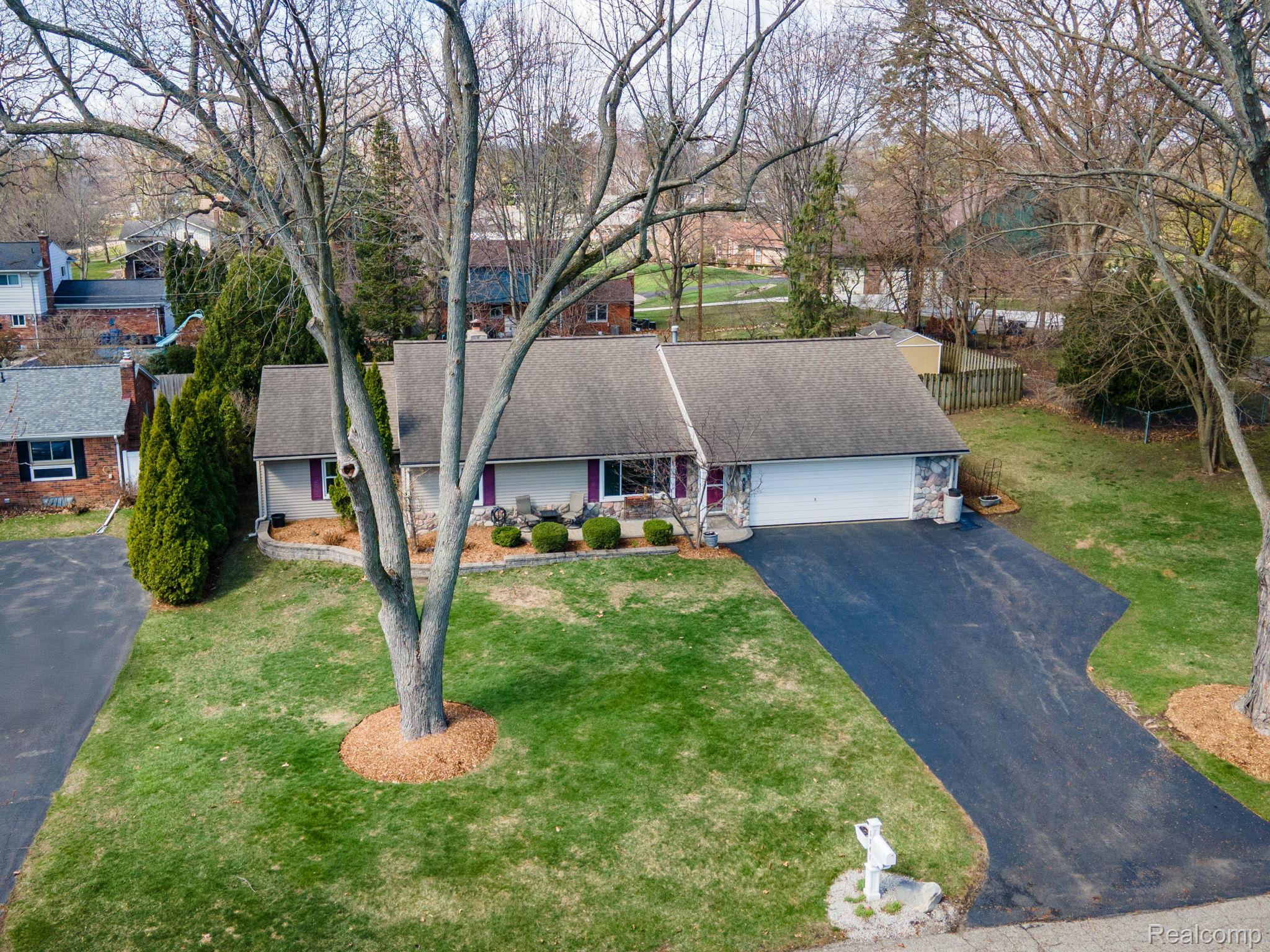 2941 Silverhill Drive