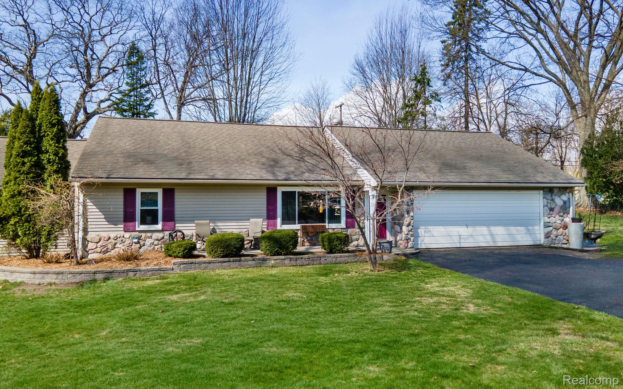 2941 Silverhill Drive
